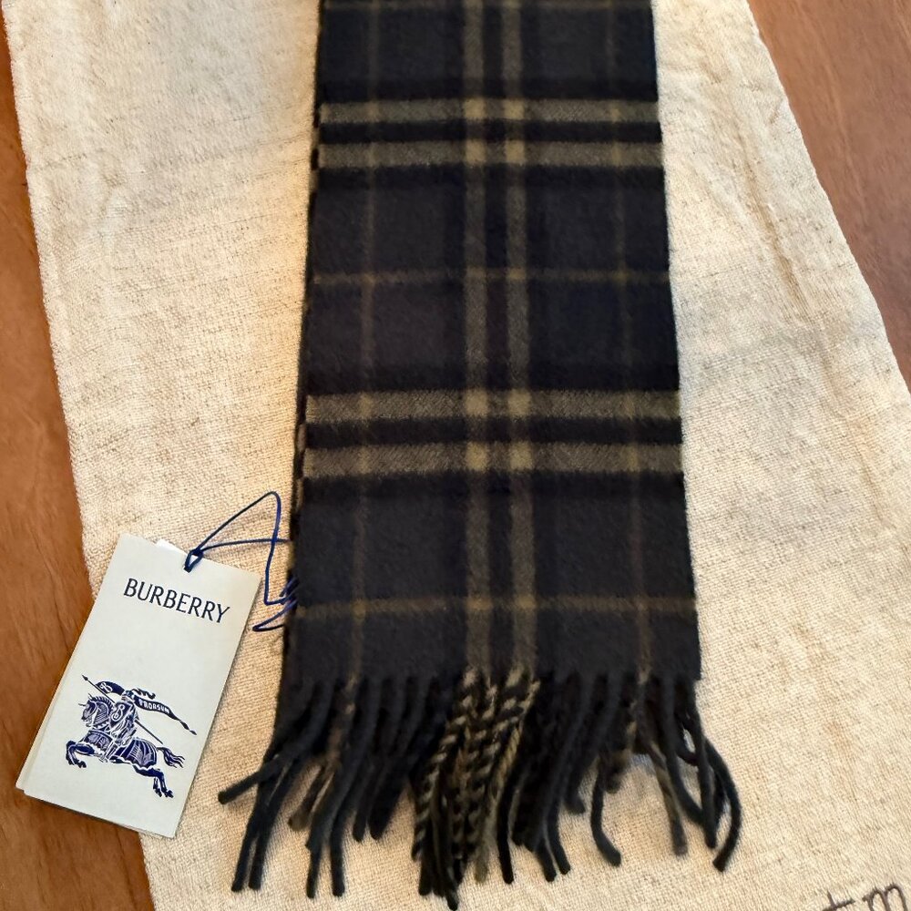 Burberry Cashmere Scarf - Unisex